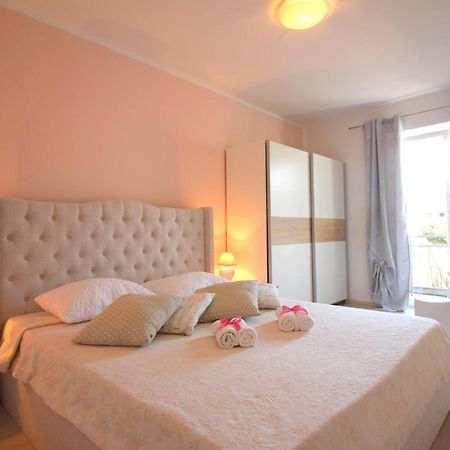 Holiday House Anamaria Poreč Extérieur photo