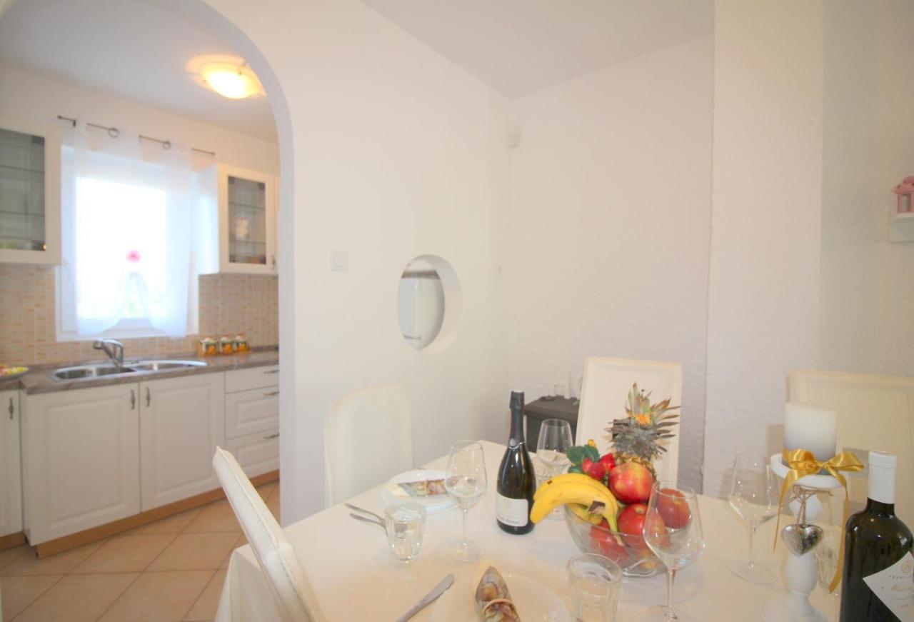 Holiday House Anamaria Poreč Extérieur photo
