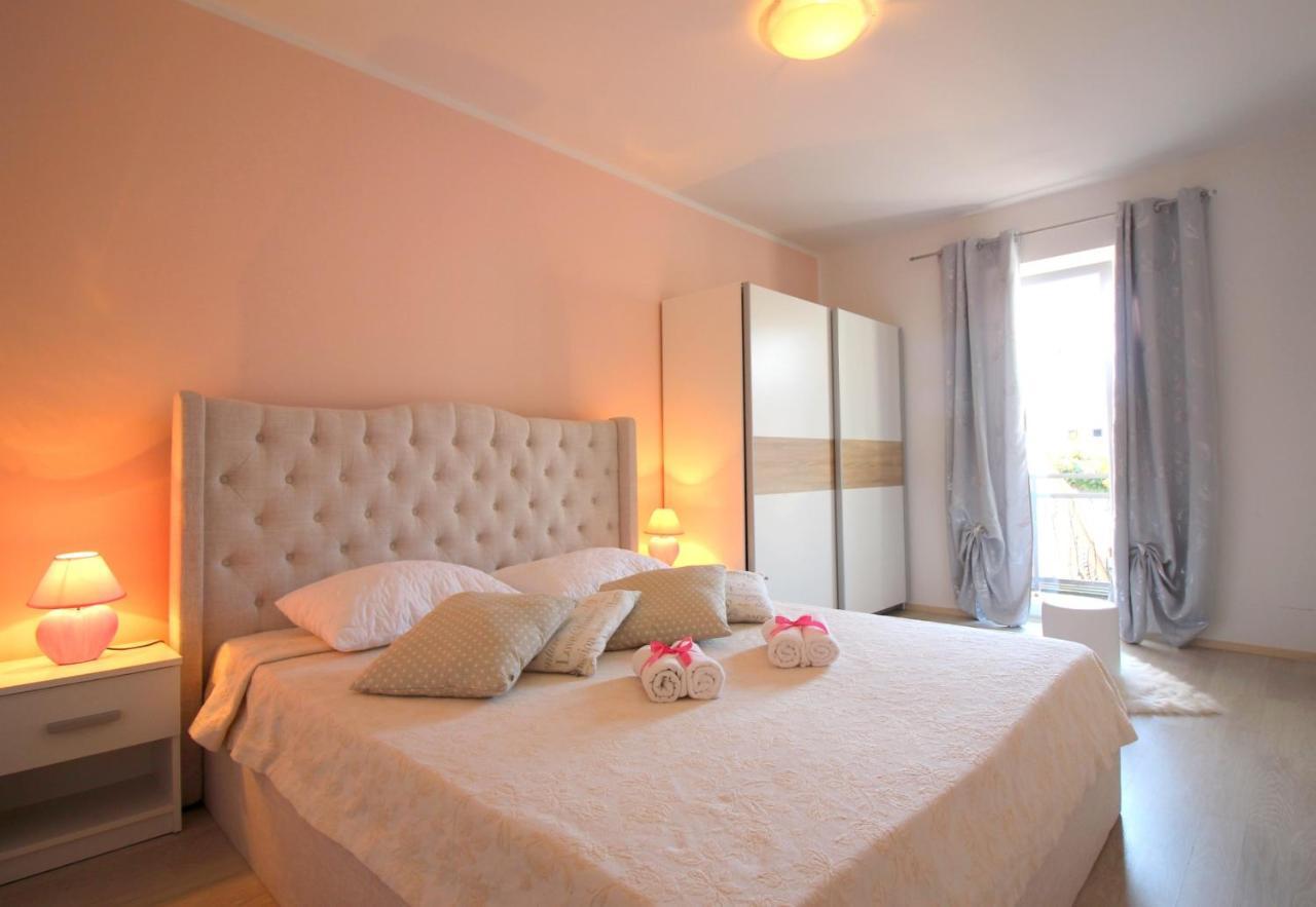 Holiday House Anamaria Poreč Extérieur photo