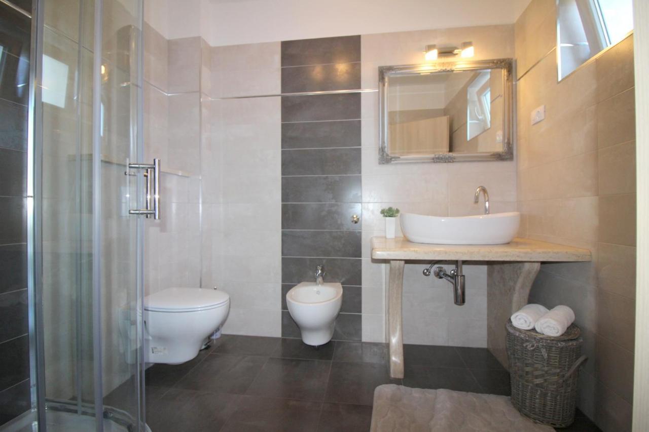 Holiday House Anamaria Poreč Extérieur photo