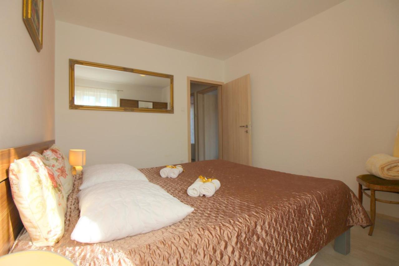 Holiday House Anamaria Poreč Extérieur photo
